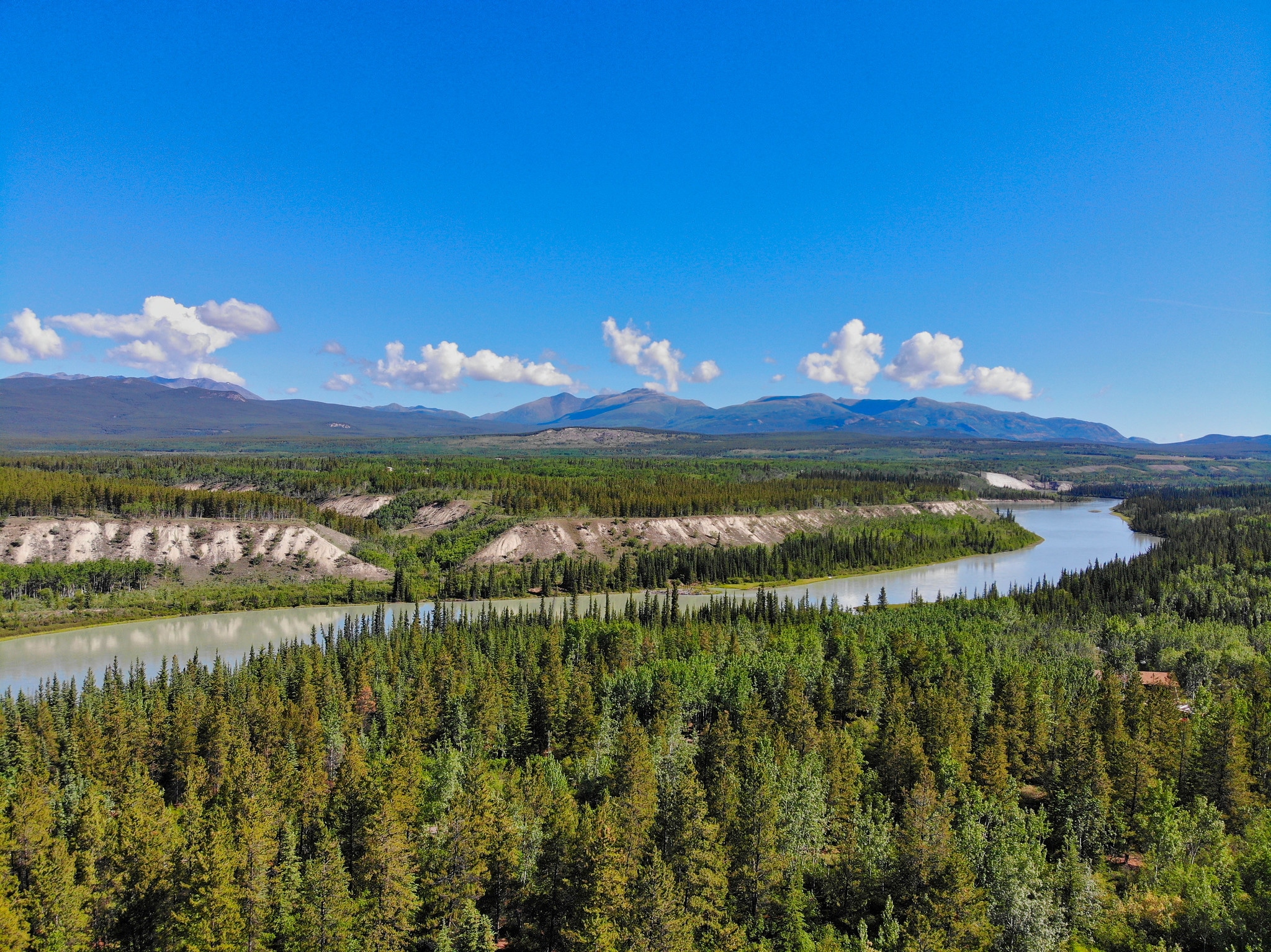 Kilo Hot Springs: A Guide to Ray Mountains, Alaska’s Hidden Gem