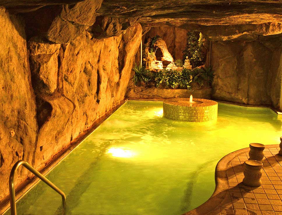 Beverly Hot Springs – Spa & Skin Care Clinic. One of the best Hot Springs Near Los Angeles, California