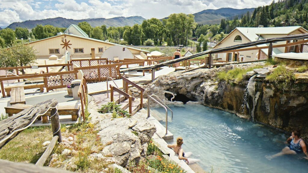 Hot Sulphur Springs Resort & Spa