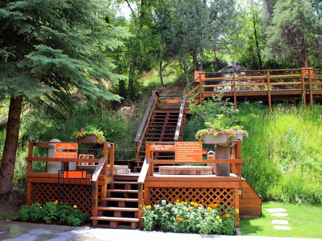 Close-to-nature amenities at Box Canyon Lodge & Hot Springs